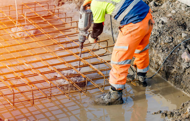 Best Commercial Concrete Contractor  in Yosemite Lakes, CA